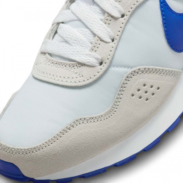 Кроссовки Nike MD VALIANT CN8558-110 р.39 белый