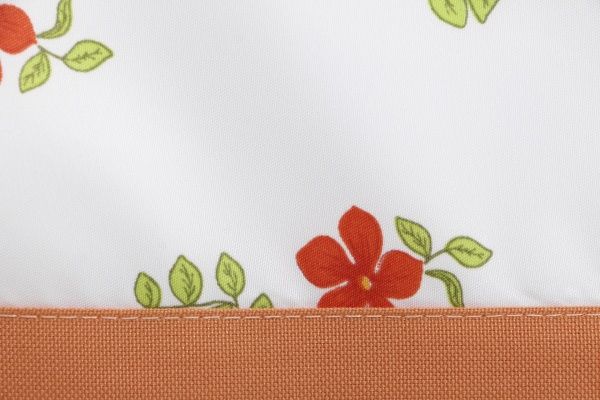 Скатерть Оранж с кантом 150x150 см белый 