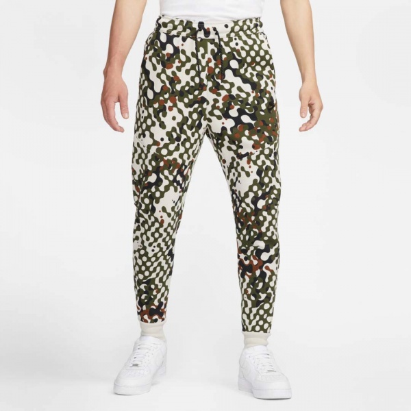 Штани Nike M NSW TCH FLC JGGR REACT DD4692-326 р. L різнокольоровий
