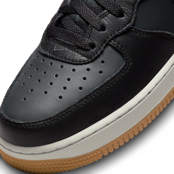 Кроссовки Nike AIR FORCE 1 DV7585-001 р.45 черный