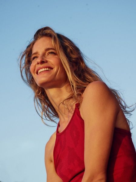 Майка Casall Seamless Leo Strap Tank 20503083 S бордовий