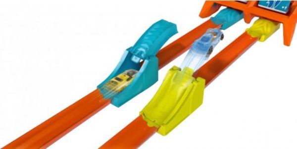 Игровой набор Hot Wheels Суперточное попадание GBF89