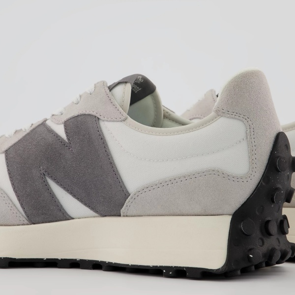 Кроссовки New Balance MS327WE р.US 7,5 серый