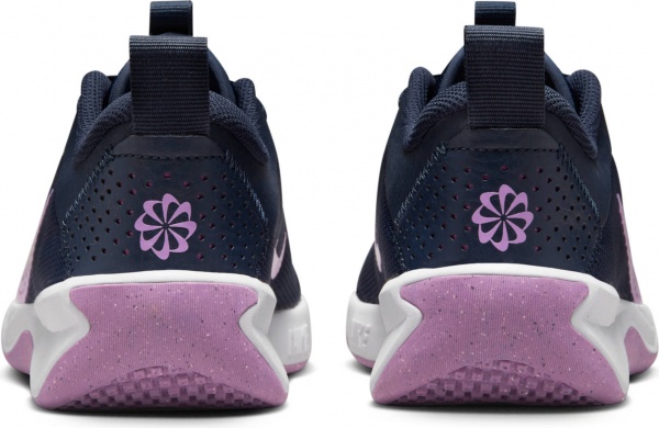 Кроссовки Nike NIKE OMNI MULTI-COURT DM9027-401 р.39 черный