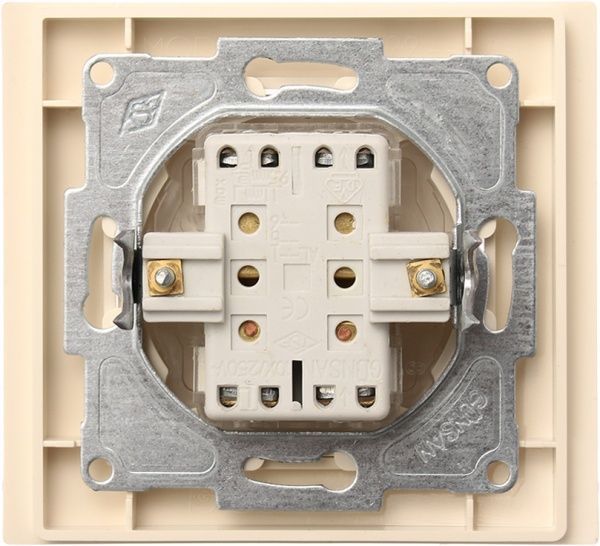 Выключатель перекрестный одноклавишный Gunsan Moderna без подсветки 10 А 220В кремовый MD 29 12 135