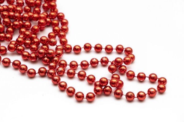 Бусы для елки красное 10 мм х 8 м 890070