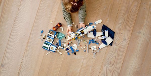 Конструктор LEGO City Воздушная полиция: авиабаза 60210