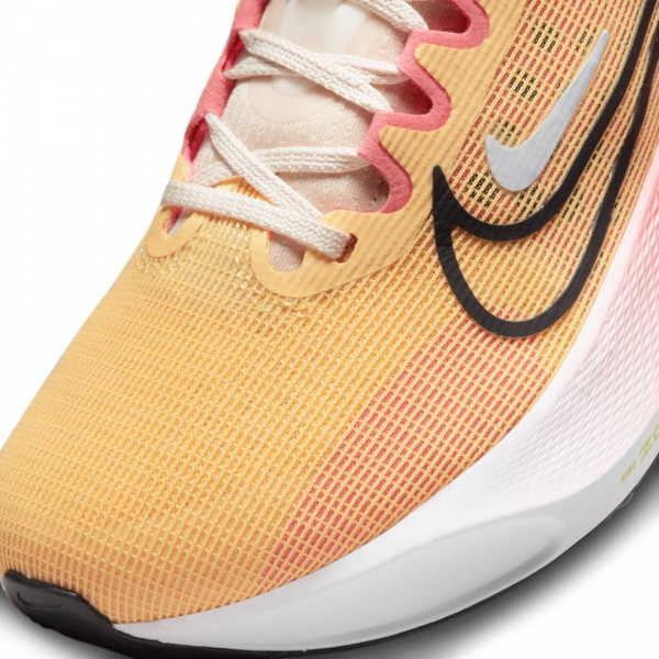 Кросівки Nike ZOOM FLY 5 DM8974-700 р.41 помаранчевий