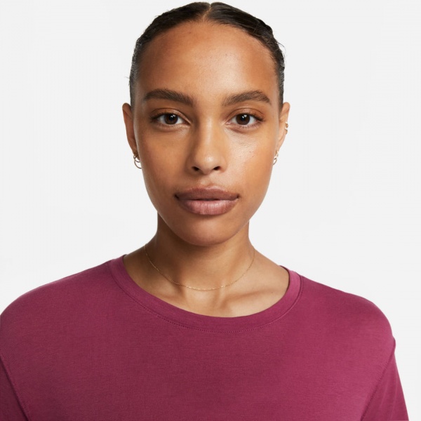 Футболка Nike W NY DF S/S TOP DM7025-653 р.M розовый