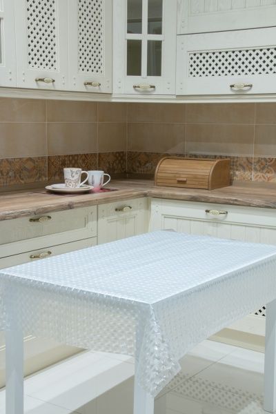 Клейонка на стіл 1,40 м прозора D014