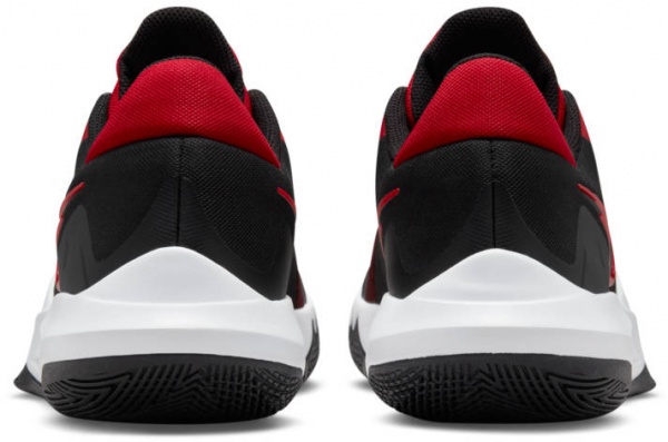 Кросівки Nike PRECISION 6 DD9535-002 р.46 чорний