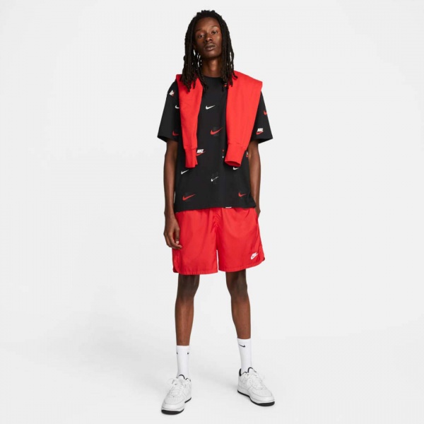 Футболка Nike DZ2991-010 р.XS чорний