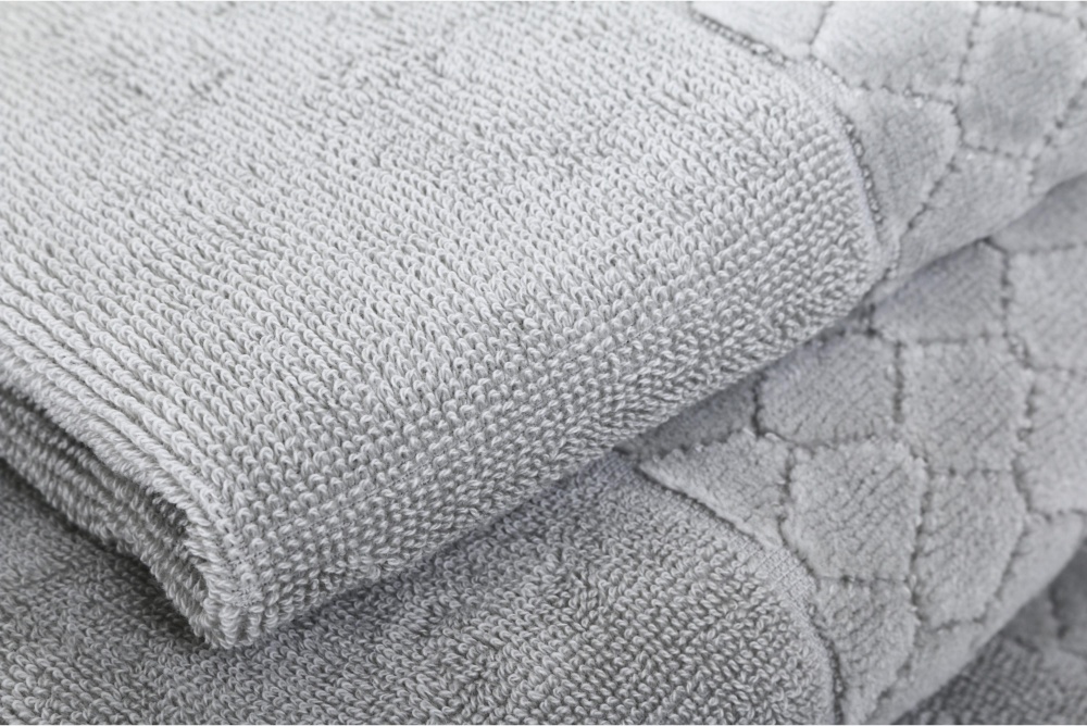 Рушник махровий VELOUR CELLS 70x140 см сірий La Nuit