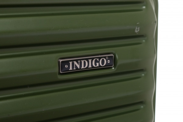 Чемодан 40 л зеленый LS22400 48х36х23 ABS 