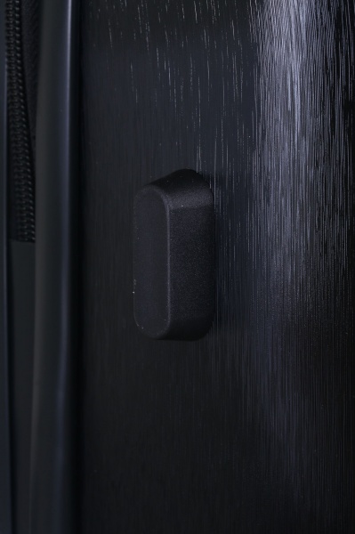 Чемодан 62 л черный LS22300 59х42х25 ABS 