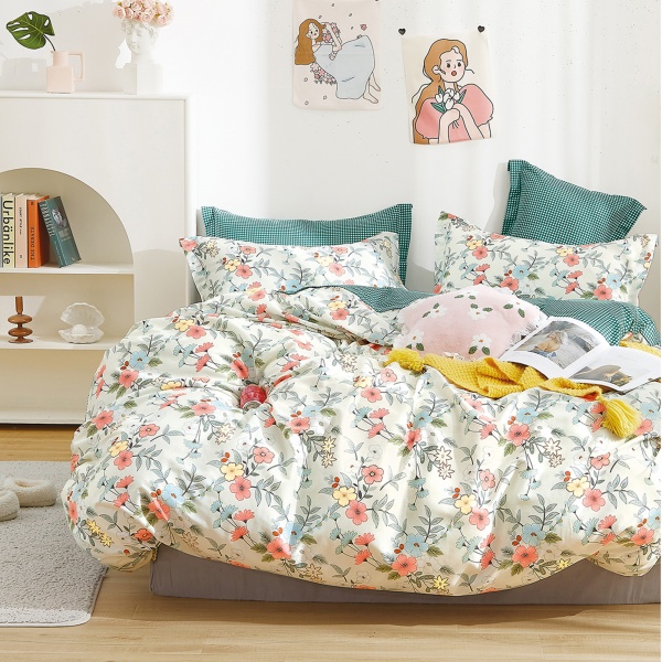 Комплект постельного белья семейный Крокус разноцветный Homeline 