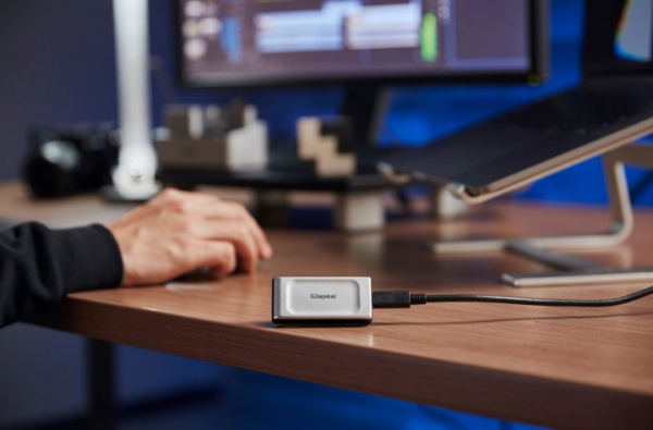 SSD-накопитель Kingston 500GB Portable USB Type-C 3D V-NAND (SXS2000/500G) 