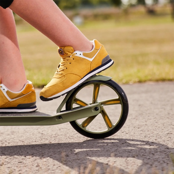 Самокат Kinderkraft Babytiger Spido черный BRSPID00BLK0000 