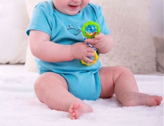 Игрушка-погремушка Bebelino гантелька