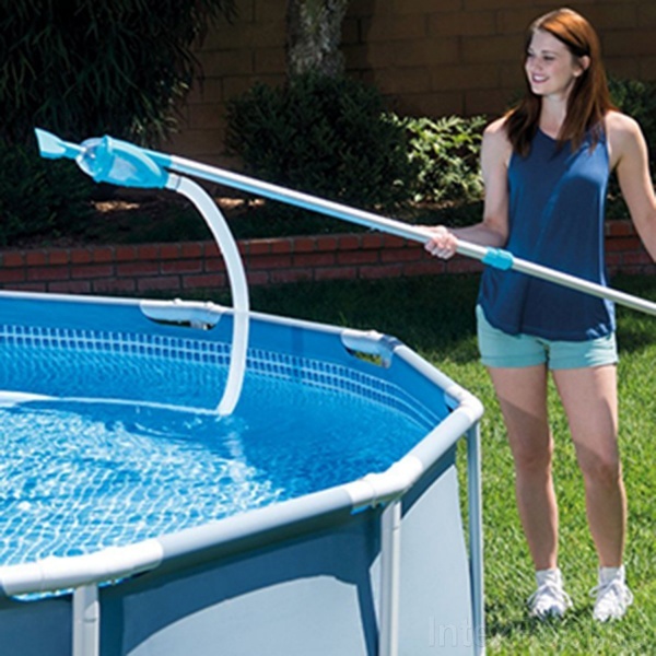 Щітка для чищення басейну Intex із пилососом для підключення до насосу арт. 28003