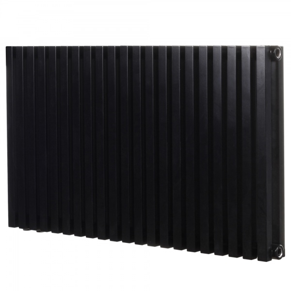 Радиатор стальной Betatherm Quantum 845x500x79мм горизонтальный Ral 9005M