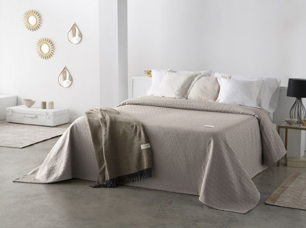 Покривало Pure 250x270 см Guy Laroche Paris бежевий 