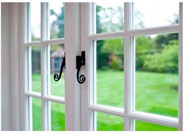 Эмаль акриловая Bionic House универсальная RAL 9003 белый полуглянец 2,5л