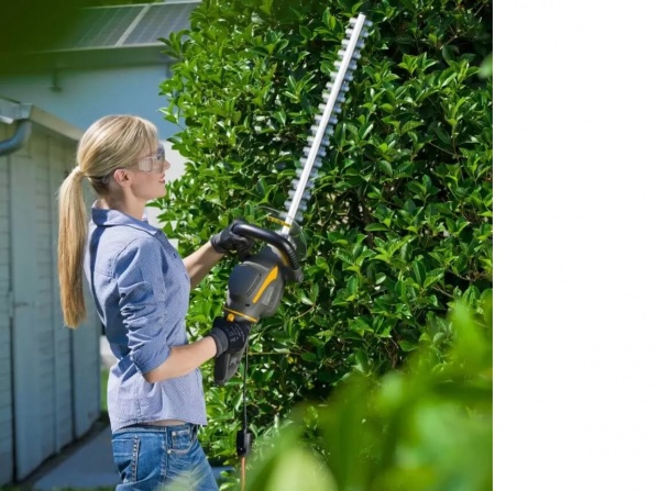 Кущоріз електричний Stiga SHT600