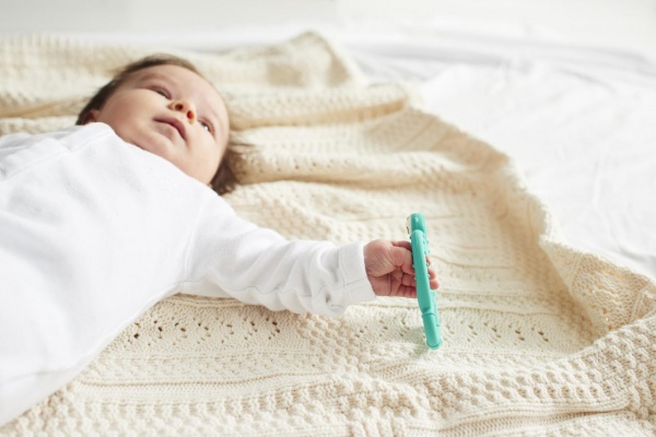 Прорезыватель Matchstick Monkey Обезьянка маленькая танцующая зеленая 10 см (MM-МMT-008)