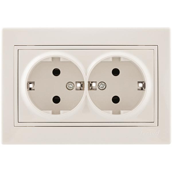 Розетка подвійна із заземленням Lezard Mira 16 А 250 В без шторок кремовий