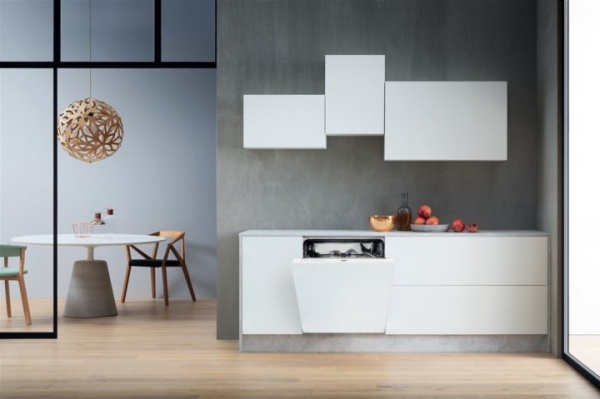 Вбудовувана посудомийна машина Whirlpool WI 3010