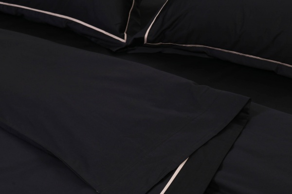 Комплект постельного белья Solid семейный черный La Nuit 