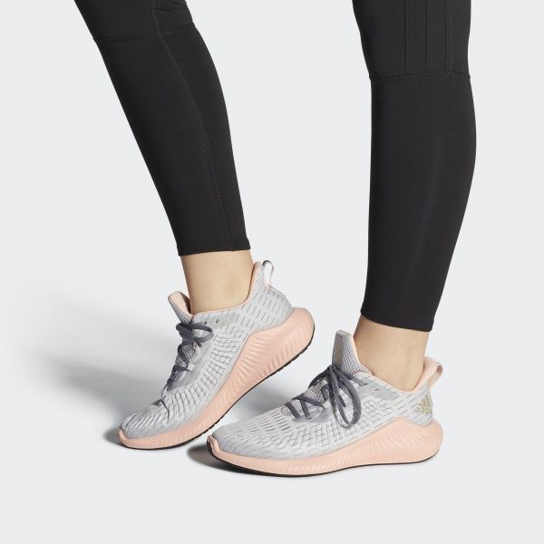 Кросівки Adidas Alphabounce+ w F33913 р.5,5 світло-сірий