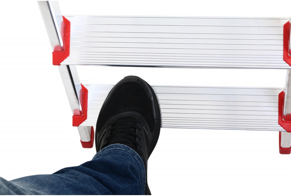 Драбина-стрем’янка BauGut HELFER AL 6 сходинок