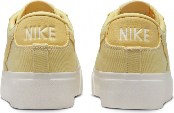 Кроссовки Nike W BLAZER LOW PLATFORM CNVS DV7475-200 р.40 бежевый