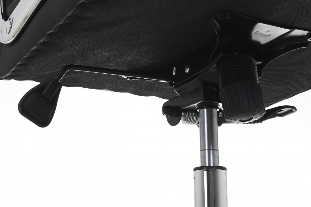 Кресло офисное Бильма черный