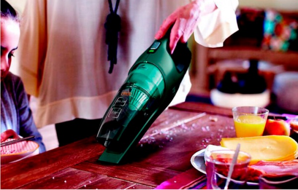 Пылесос аккумуляторный Philips PowerPro Aqua Cordless FC6409/01 