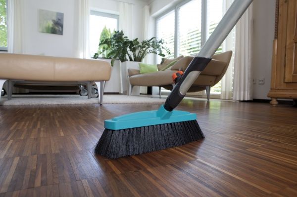 Щітка для прибирання Gardena комбісистеми 34 см