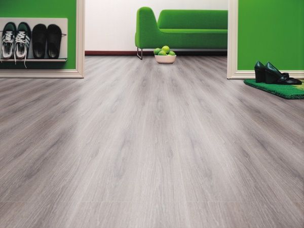 Ламинат Egger Promo V4 1438224 дуб рустикальный серый 32/АС4 1291х193х8 мм 