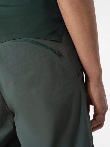 Шорти 4F SHORTS CAS M031 RL9SS22TSHOM031-40S р. S зелений