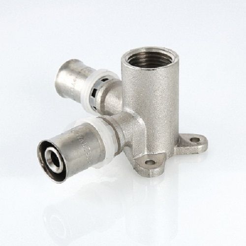 Пресс-фитинг Valtec с креплением (проходная водорозетка) 16x1/2