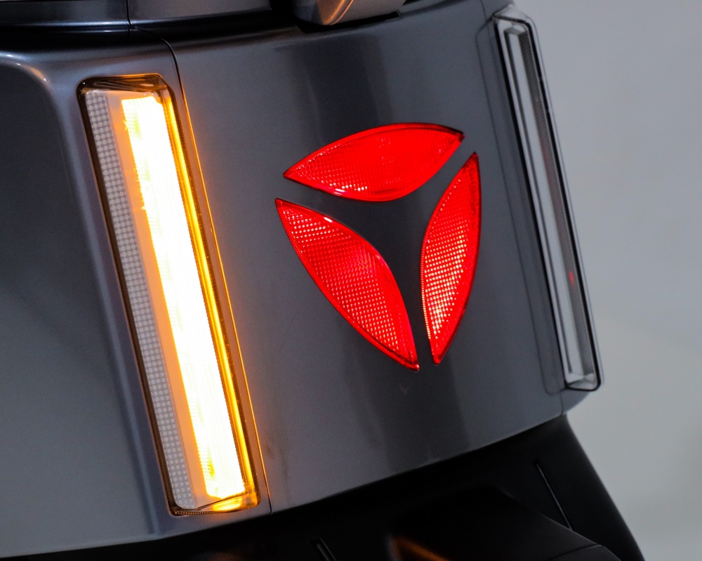 Электроскутер YADEA E8S (white)