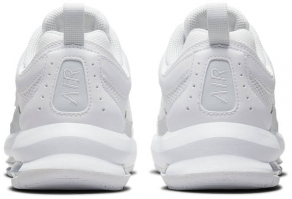 Кросівки Nike AIR MAX AP CU4870-102 р.38 білий