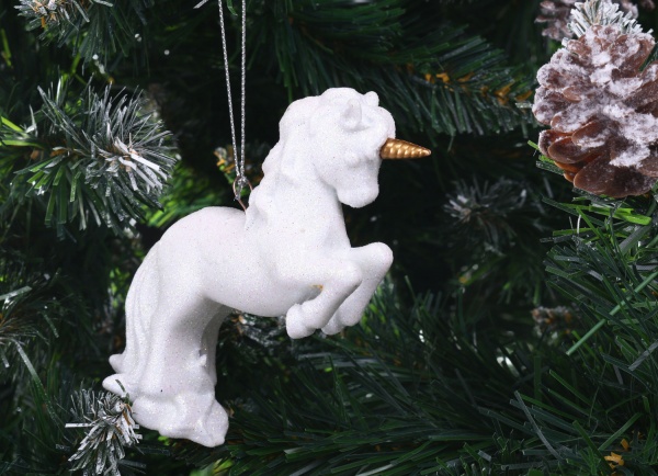 Підвіска Єдиноріг 2 6х12х3 см білий