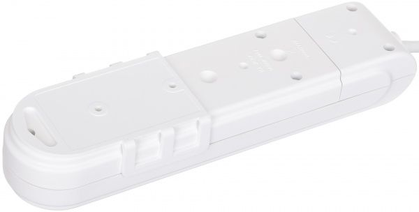 Удлинитель Makel с защитными шторками + USB с заземлением 3 гн. белый 5 м N3811063 