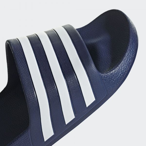 Шльопанці Adidas ADILETTE AQUA F35542 р. 8 синій