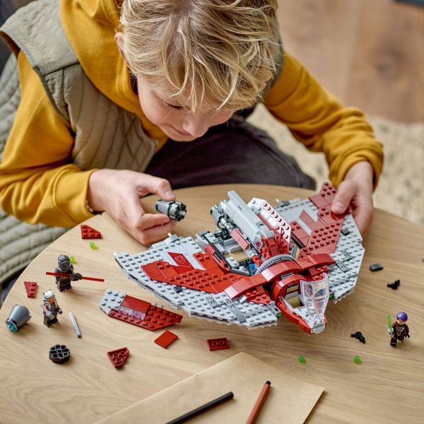 Конструктор LEGO Star Wars Шатл джедаїв T-6 Асоки Тано 75362