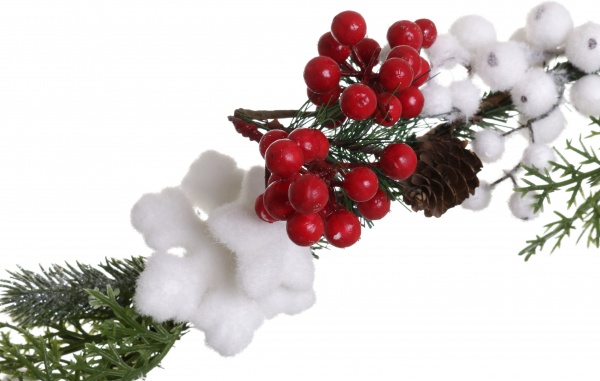 Гирлянда хвойная заснеженная с ягодами RS1T780 1,3 м