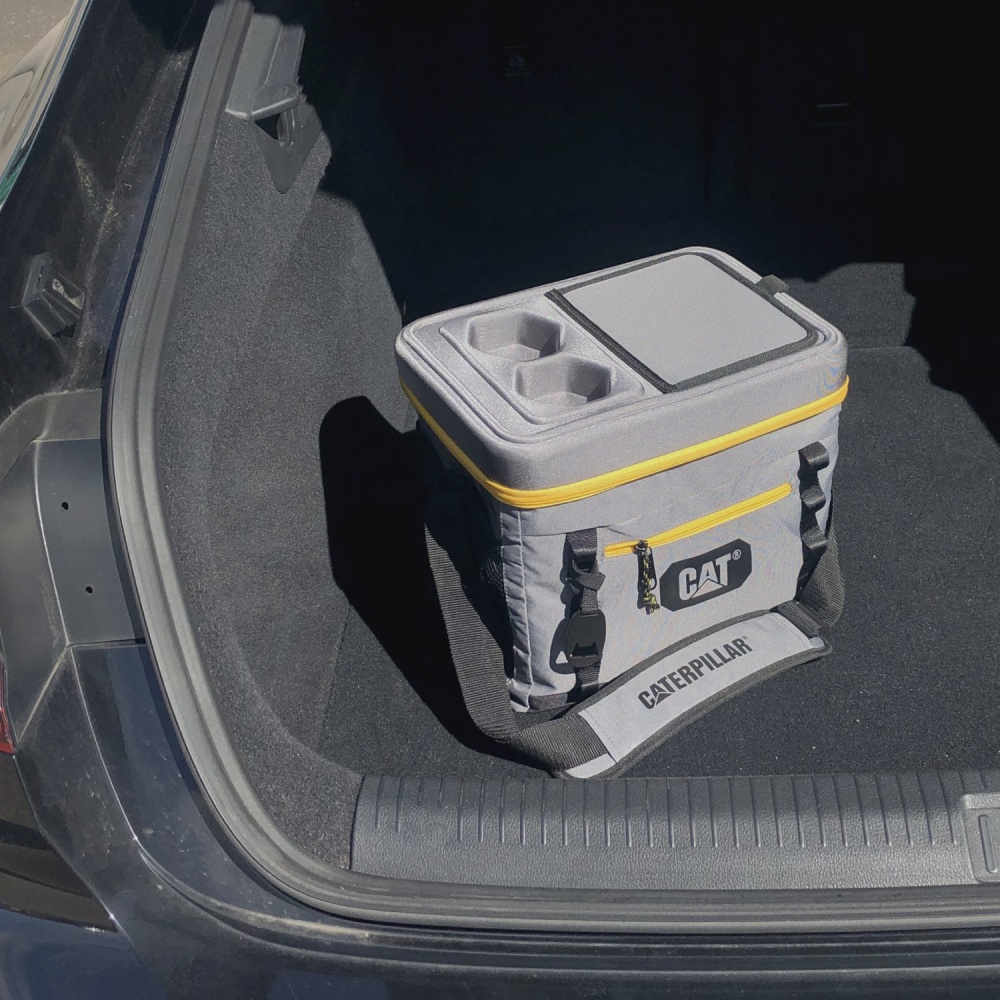 Сумка изотермическая CAT 18 л с держателем для банок и быстрым доступом