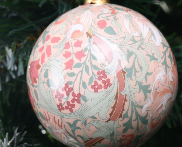 Елочная игрушка в форме шара 8 см APF478570 